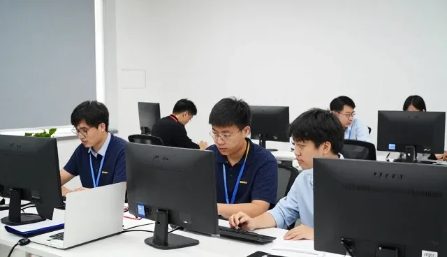 定制办公桌使用技巧分享